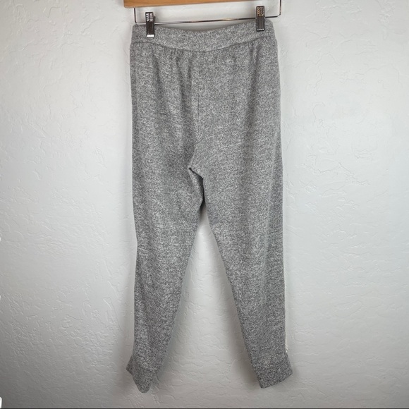 Flora Nikrooz Harbor Pajama Sweatpants Grey with Lace Side Stripe Size Small - Picture 5 of 7